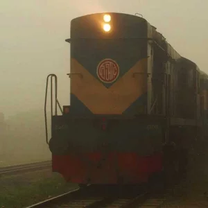 ঘন কুয়াশায় দুর্ঘটনা রোধে রেলওয়ের নির্দেশনা
