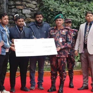 বৈষম্যবিরোধী আন্দোলনে আহত রাতুলকে আর্থিক সহায়তা দিল বিজিবি