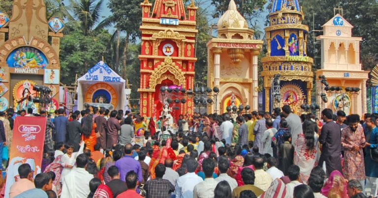 বিদ্যা দেবীর আরাধনায় মুখর সারাদেশ