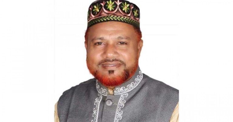 নওগাঁয় জামায়াতের প্রার্থীকে শোকজ