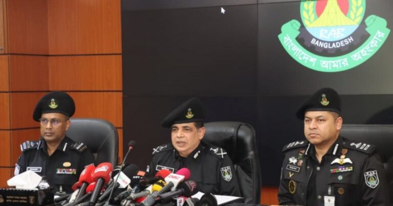 শুটার ফয়সাল ও আলমগীরকে গ্রেফতারে সর্বাত্মক চেষ্টা করছে র‍্যাব