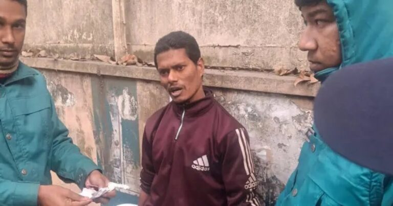 গুলশানে তারেক রহমানের বাসার সামনে থেকে দুজন আটক