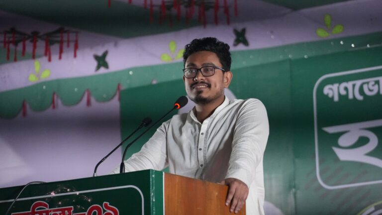 শহীদদের রক্তের সম্মান দিতে হলে আপনাকে ‘হ্যাঁ’ ভোটের কথা বলতে হবে: সাদিক কায়েম