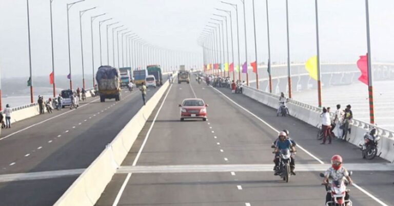 ৪৩ মাসে পদ্মা সেতুর টোল থেকে আয় ৩ হাজার কোটি টাকা