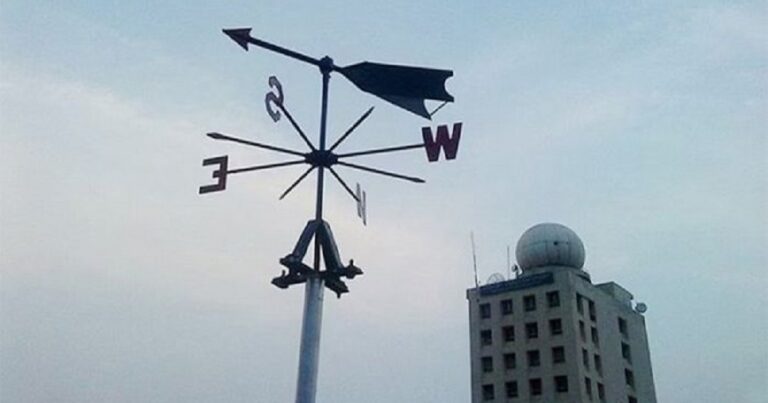 ৪ জেলায় ঝড়ের আভাস, নদীবন্দরে সতর্কতা