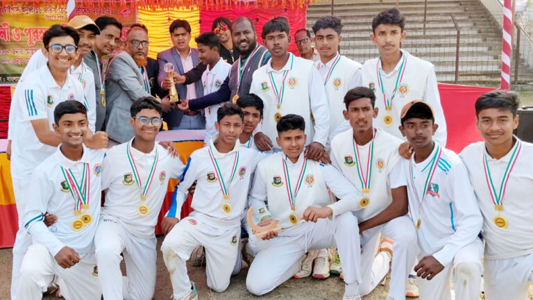 অনূর্ধ্ব ১৬ ক্রিকেটে পাবনাকে হারিয়ে বগুড়া জেলা বিভাগীয় চ্যাম্পিয়ন