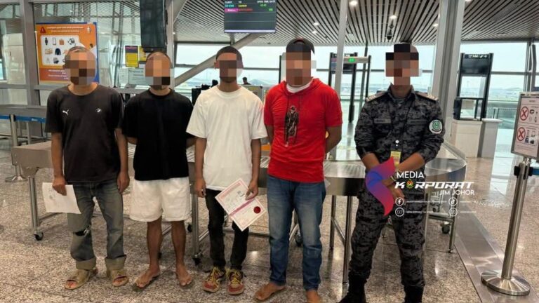 ১১ বাংলাদেশিসহ ২৭ অভিবাসীকে ফেরত পাঠাল মালয়েশিয়া