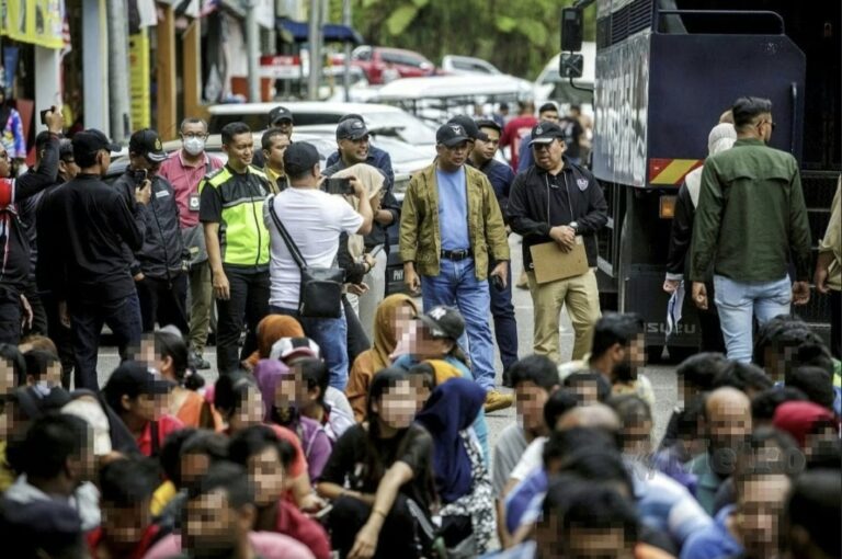 ২০২৫ সালে  মালয়েশিয়ায় ৯০ হাজারের বেশি অবৈধ অভিবাসী আটক