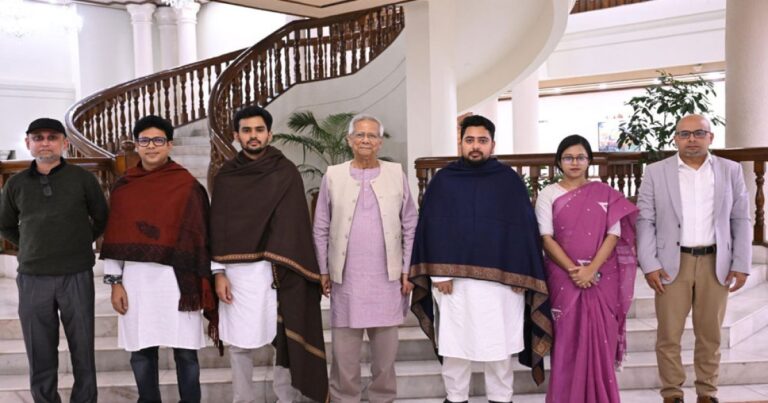 প্রধান উপদেষ্টার সঙ্গে এনসিপি প্রতিনিধি দলের বৈঠক