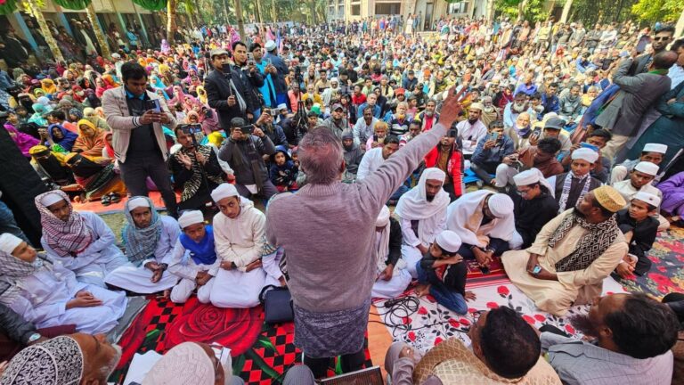 মুলাদী ও বাবুগঞ্জে ধারাবাহিক দোয়া মাহফিল ও মতবিনিময়ে ব্যস্ত জয়নুল আবেদীন