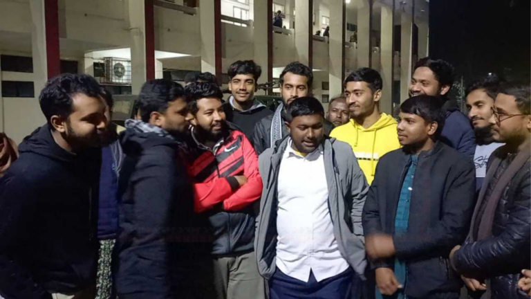 পঞ্চগড়ে লাঠিচার্জ ইস্যুতে প্রশাসন-শিক্ষার্থীদের সমঝোতা, আন্দোলন প্রত্যাহার