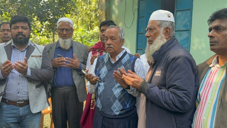 শহীদ ওসমান বিন হাদীর শ্বশুরবাড়িতে গিয়ে শোকাহত পরিবারকে সান্ত্বনা জানালেন এডভোকেট জয়নুল আবেদীন