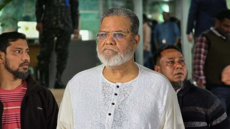 হাসনাতের আসনে বিএনপি প্রার্থী মুন্সীর মনোনয়ন বাতিল