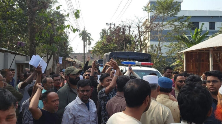 জামায়াতের নারী কর্মীদের প্রচারণায় বাধা ও হেনেস্থার অভিযোগ বিএনপি নেতাকর্মীদের বিরুদ্ধে