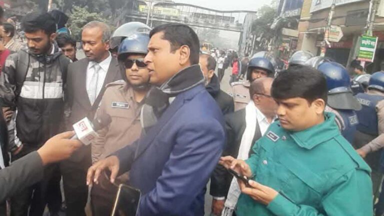 সাকিবুল হত্যায় জড়িত একজন আটক, ঢাকার বাইরে কাজ করছে ২ টিম: ডিবির ডিসি