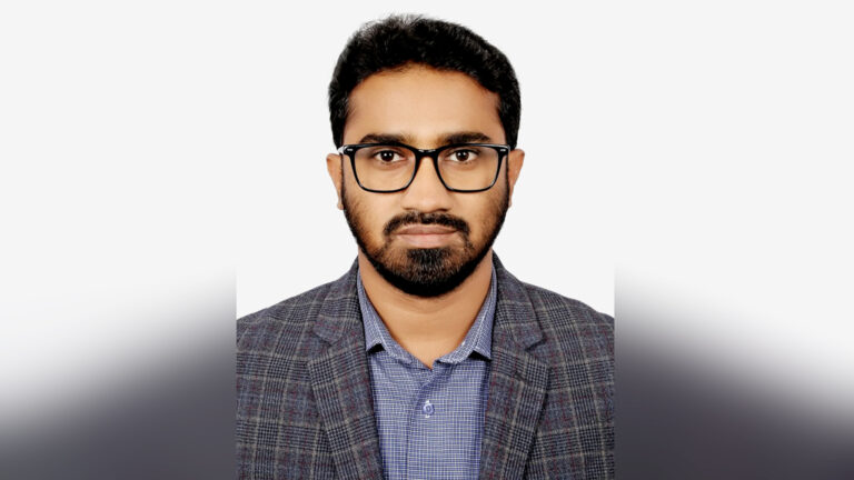 রাশেদ খানকে অফিস ছেড়ে দিতে হুমকির অভিযোগ স্বতন্ত্র প্রার্থীর সমর্থকের বিরুদ্ধে