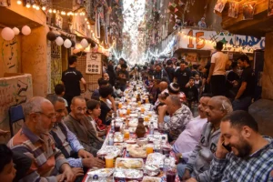 রমজানের সৌন্দর্য ভাগাভাগিতে মিশরের মায়েদাতুর রহমান