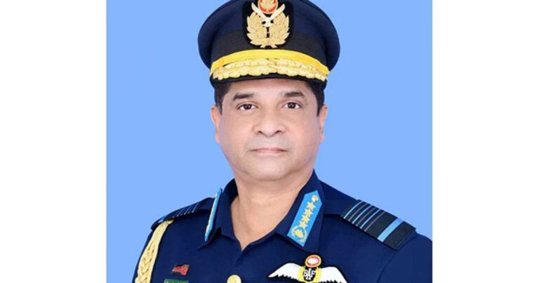 যখন ইউনিফর্মে থাকব, পক্ষপাতিত্ব করব না: বিমানবাহিনী প্রধান