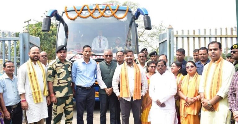 ঢাকা-আগরতলা বাস সার্ভিস আবারও চালু