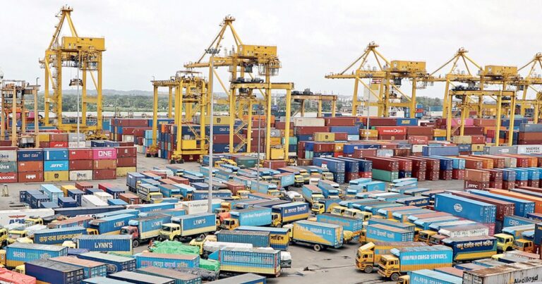 চট্টগ্রাম বন্দরে এবার লাগাতার কর্মবিরতির ঘোষণা
