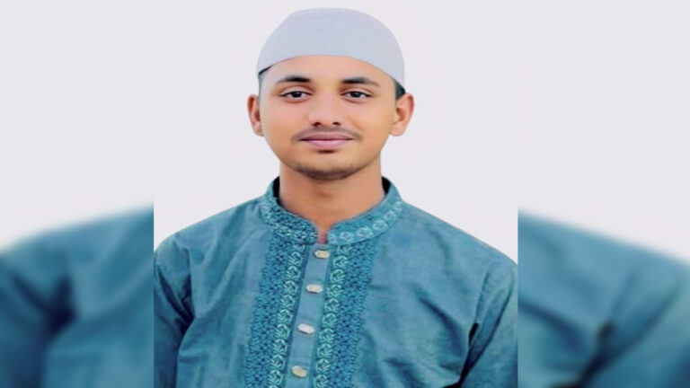 ইফতার নিয়ে ফেরার পথে পিকআপ চাপায় যুবক নিহত