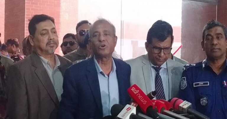 নির্বাচন সংশ্লিষ্টদের নিষ্ঠার সঙ্গে দায়িত্ব পালনের নির্দেশ স্বরাষ্ট্র উপদেষ্টার