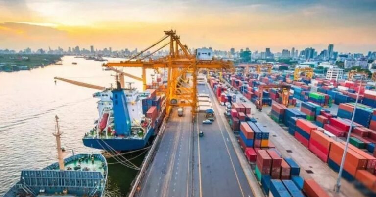 চট্টগ্রাম বন্দরের আরও ১৫ জনকে বদলির আদেশ