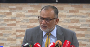 ক্ষমা চেয়ে নিজেকে ভুলে যেতে বললেন বাণিজ্য উপদেষ্টা