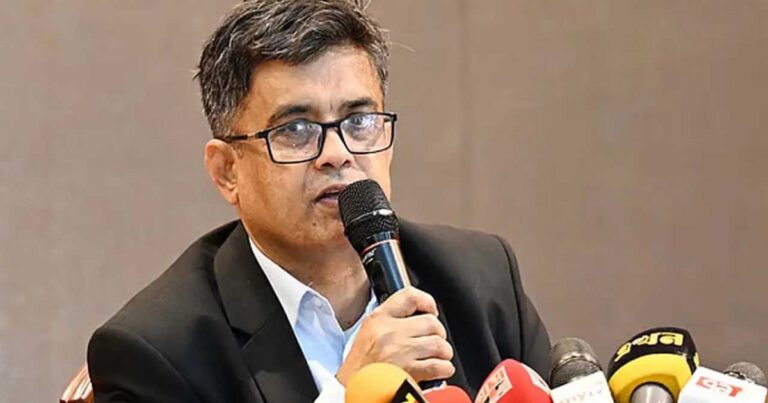 নতুন সরকারের শপথ কবে জানালেন প্রেস সচিব