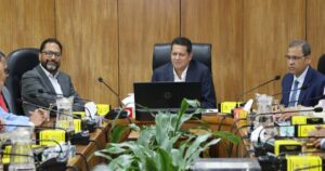 আইনের মধ্যে থেকে জনগণের প্রত্যাশা পূরণ করব: গণপূর্ত মন্ত্রী