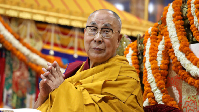 প্রথমবারের মতো গ্র্যামি অ্যাওয়ার্ড জিতলেন দালাই লামা