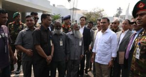 তুই নূর না?’-প্রধানমন্ত্রীর কণ্ঠে পুরোনো সম্পর্কের উষ্ণতা!