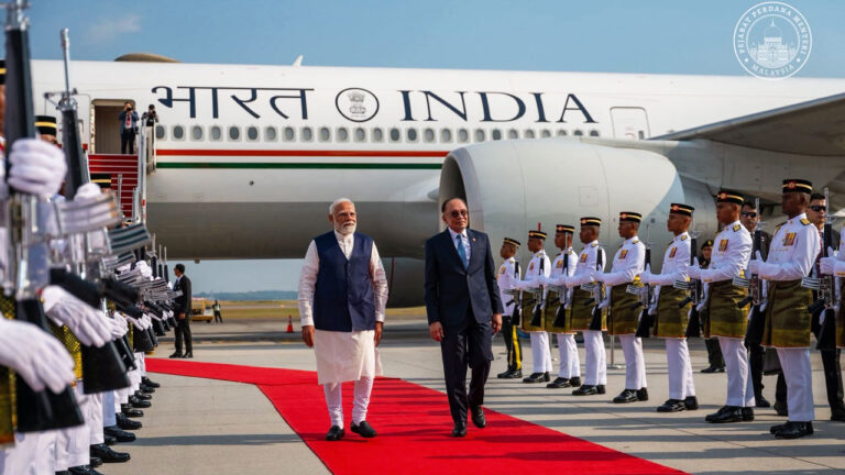 দুই দিনের সরকারি সফরে মালয়েশিয়ায় ভারতের প্রধানমন্ত্রী নরেন্দ্র মোদি