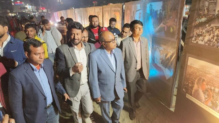 কক্সবাজার সৈকতে ‘বেগম খালেদা জিয়ার জীবন ও সংগ্রাম’ নিয়ে আলোকচিত্র প্রদর্শনী