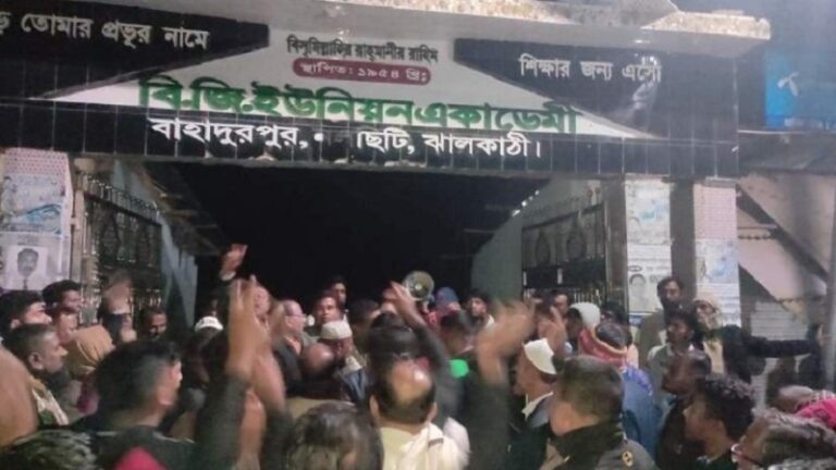 যুবলীগ নেতার যোগদান ঘিরে বিএনপির দুই গ্রুপের মধ্যে ধাওয়া-পাল্টা ধাওয়া