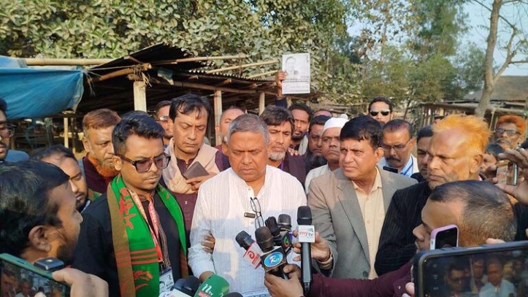 গাজীপুর-৩: স্বাধীনতার পর ১ম ধানের শীষের প্রার্থী ডা. বাচ্চু, শ্রীপুরবাসীর প্রচারণা তুঙ্গে