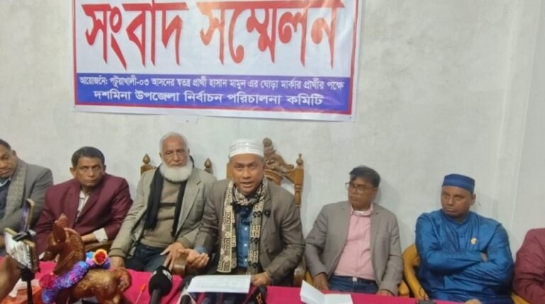 ভিপি নুরের বিরুদ্ধে ভোটারদেরকে কালো টাকা প্রদানসহ নানা অভিযোগ এনে সংবাদ সম্মেলন