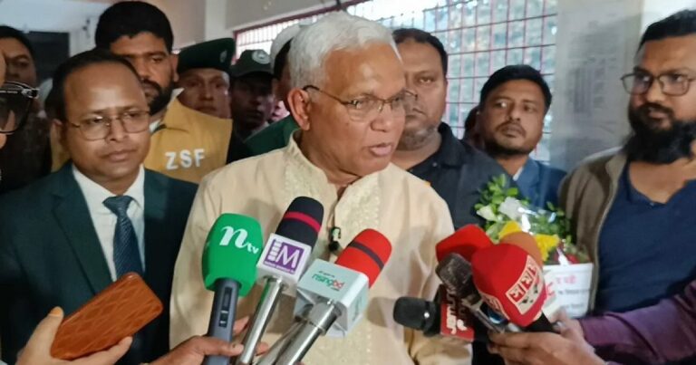 ফ্যামিলি কার্ডের ফেক নিউজ দিয়ে মানুষকে বিভ্রান্ত করার চেষ্টা চলছে