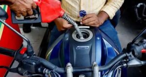 বাইকে ২ ও প্রাইভেটকারে ১০ লিটারের বেশি নয়