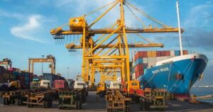 হরমুজ প্রণালি ছেড়ে আসা ১২ জাহাজ পৌঁছাল চট্টগ্রামে