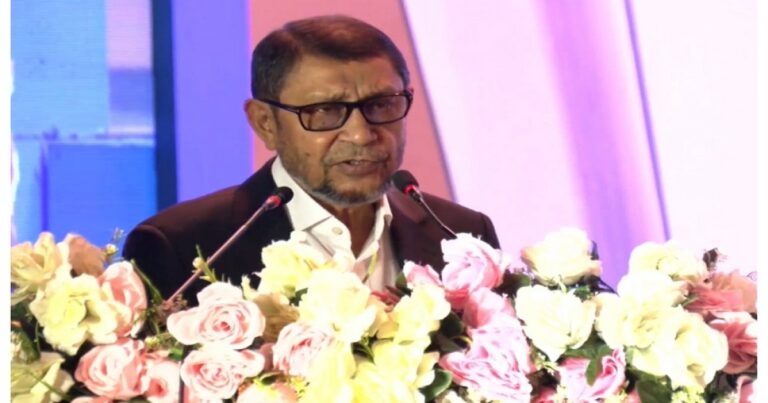 চিকিৎসায় বিদেশনির্ভরতা কমাতে হবে