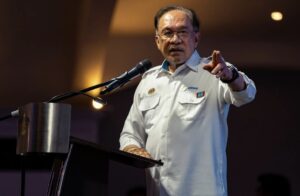 ইরানের সর্বোচ্চ নেতার হত্যাকাণ্ডে নিন্দা, সংযম ও সংলাপের আহ্বান মালয়েশিয়ার প্রধানমন্ত্রীর