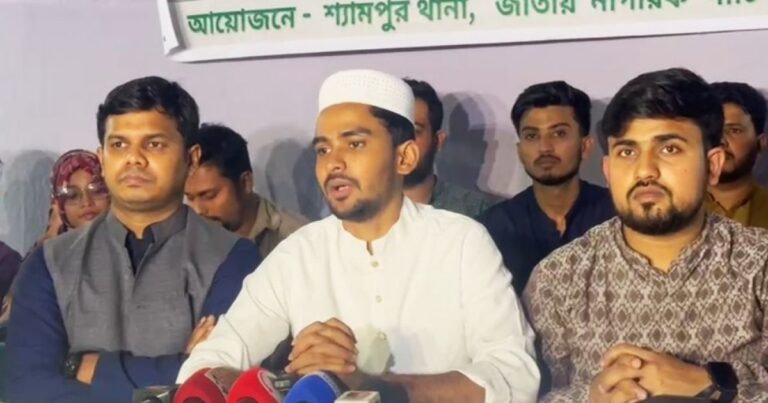 দুদকে ‘সাকিব ভক্তদের’ অভিযোগ, যা বললেন আসিফ মাহমুদ