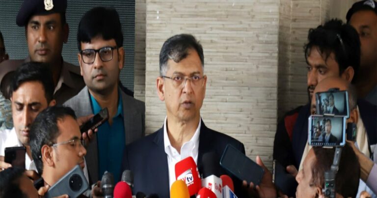 শিগগিরই আরও ১০ হাজার নতুন কনস্টেবল নিয়োগ: স্বরাষ্ট্রমন্ত্রী