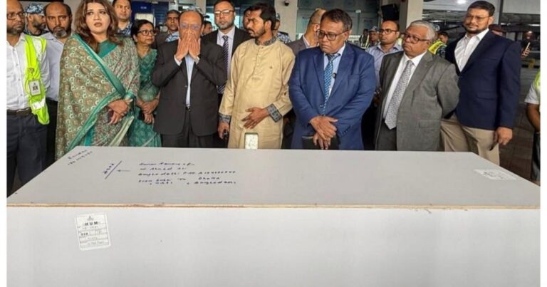 দুবাইয়ে নিহত আহমেদ আলীর মরদেহ পৌঁছেছে ঢাকায়