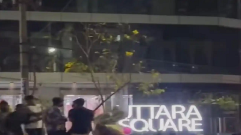 উত্তরায় রিকশাচালককে পিটিয়ে হত্যার ঘটনায় দফায় দফায় সংঘর্ষ