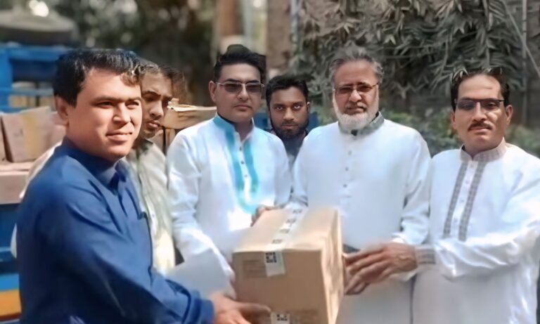 ভালুকা স্বাস্থ্য কমপ্লেক্সে নিজ অর্থে ৪ লাখ টাকার ওষুধ সরবরাহ করলেন এমপি