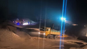 দিনের অনুমতি নিয়ে রাতে চলছে পাথর অপসারণ