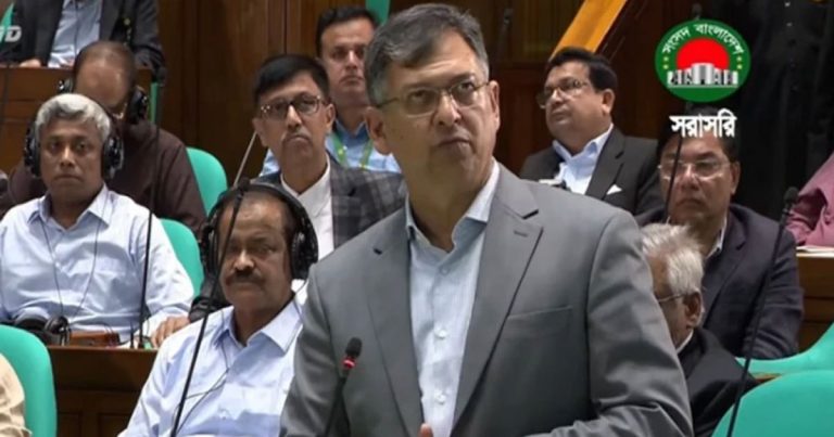 ৭১ ও ২৪ কে এক সারিতে স্থান দেওয়া কোনোভাবেই সম্ভব নয়: স্বরাষ্ট্রমন্ত্রী