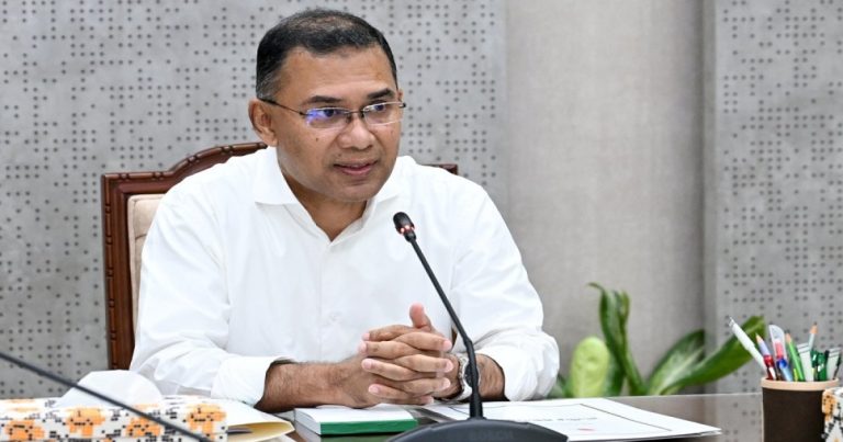 রাজধানীতে স্কুলকালীন যানজট নিরসনে বিকল্প খোঁজার নির্দেশ প্রধানমন্ত্রীর